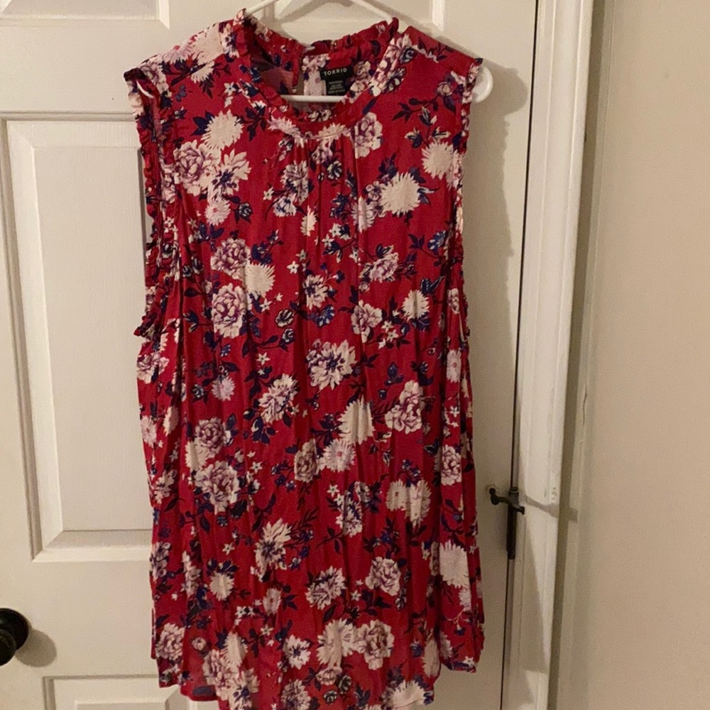 Sleeveless floral blouse